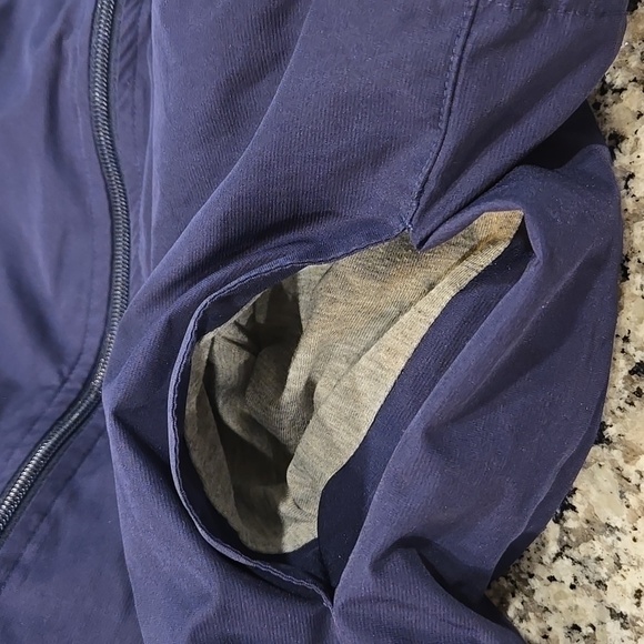 CHAMPION LIGHTWEIGHT FLANNEL LINED WINDBREAKER ZIP-UP JACKET. SIZE LARGE. - Picture 7 of 12